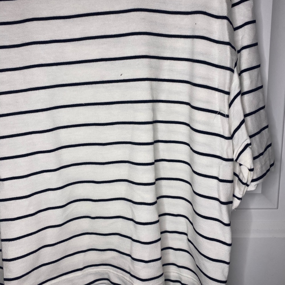 Black and white striped lounge set - Picture 7 of 10